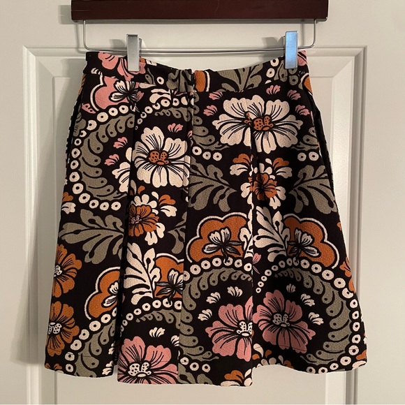 Flora H&M Mini Skirt - Picture 1 of 2